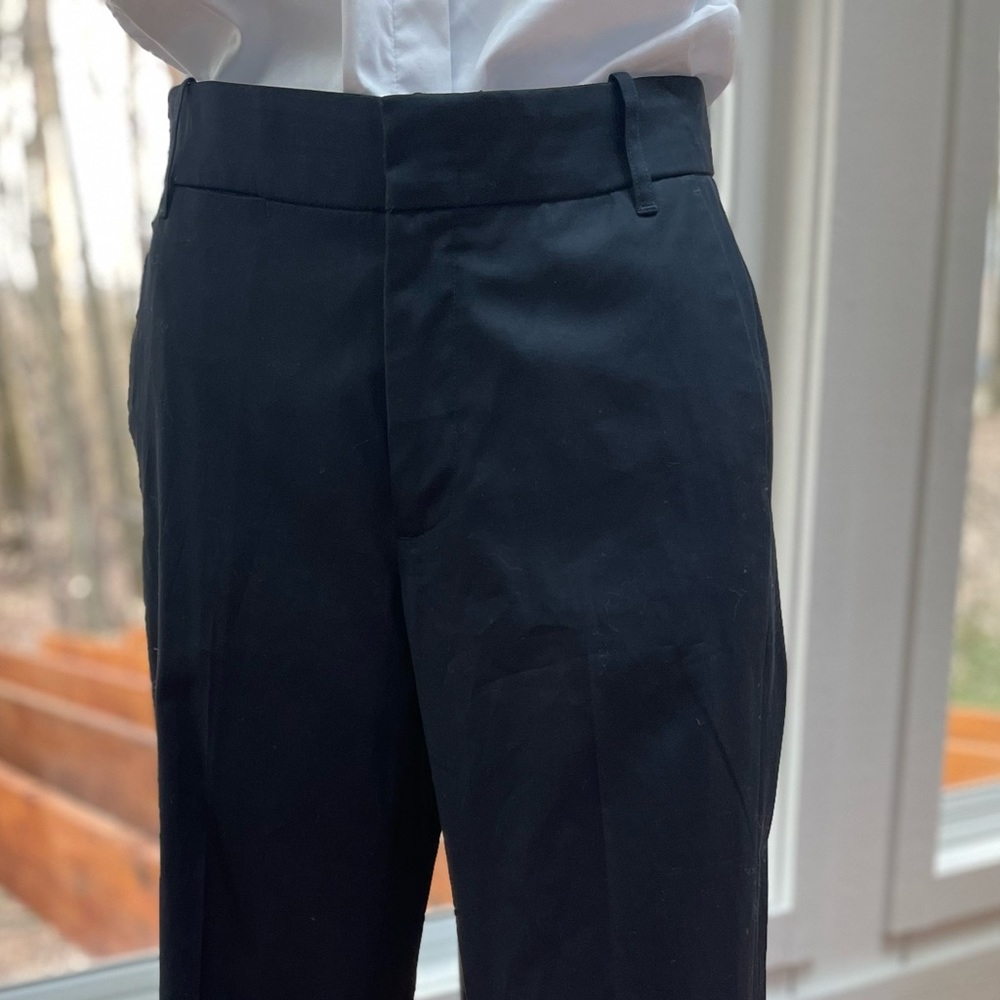 NWOT Vince Navy Blue Lightweight Cuffed Ankle Trousers Size 4